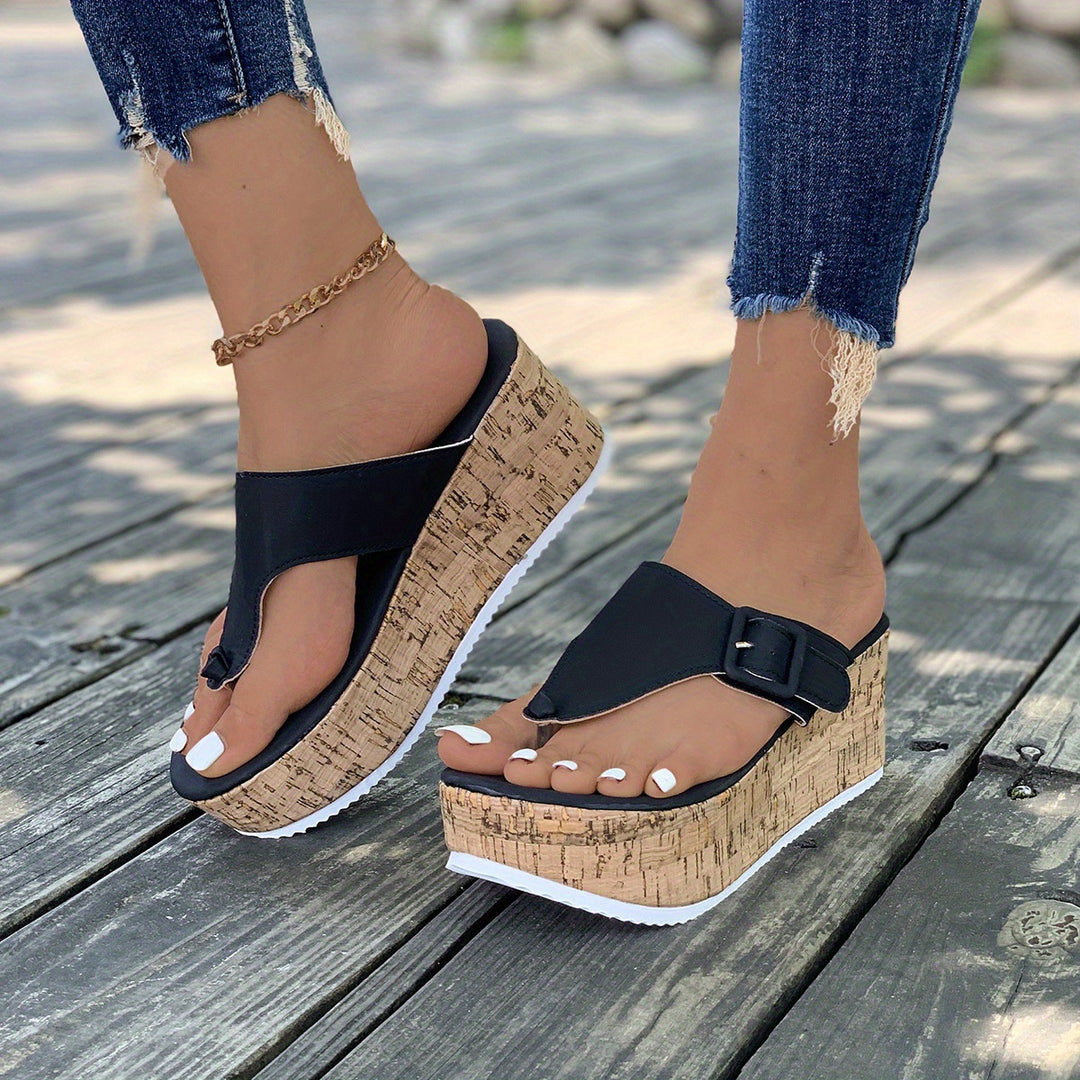 Alda | Buckled Platform Thong