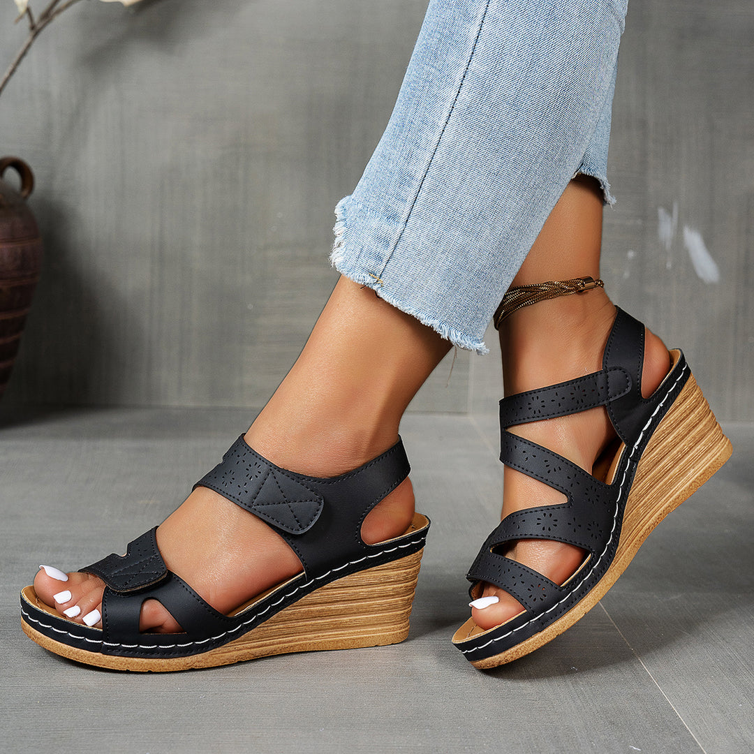 Fedora | Perforated Strap Wedge