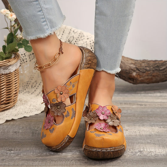 Bettina | Cutout Wedge Mule