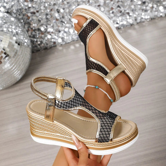 Coralia | Mesh Comfort Wedge
