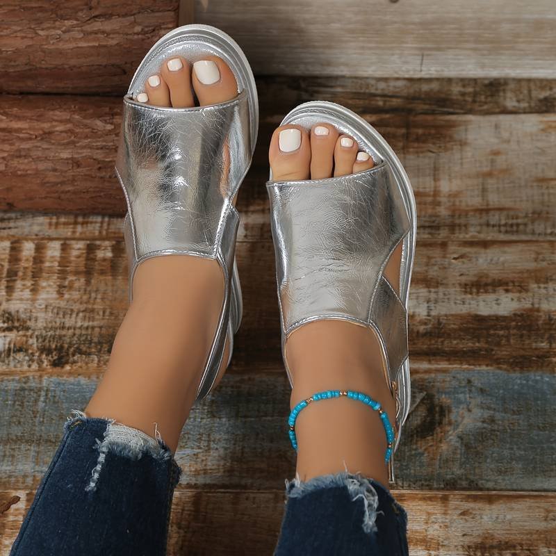 Roselinda | Metallic Platform Comfort