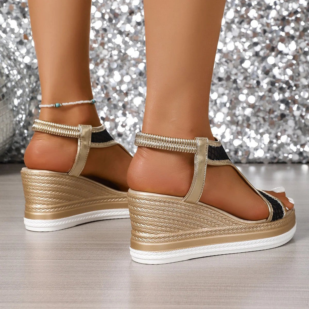 Coralia | Mesh Comfort Wedge